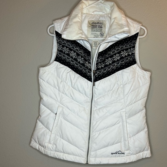 Women’s Size Small White Puffer Vest Eddie Bauer Premium Goose Down Nordic Style - Picture 14 of 16